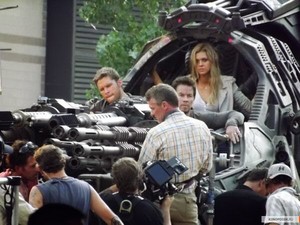  Some Pics from Transformers; Age of Extinction