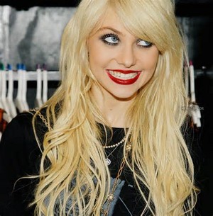  Taylor Monsen of the band the pretty reckless