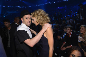  Taylor is #1 Justin Timberlake fangirl