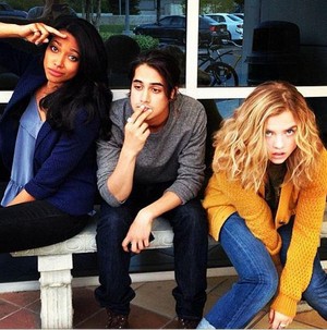  Twisted Cast