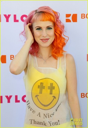  just hayley, being gorgeous this 年