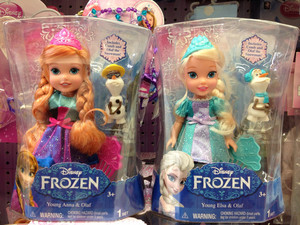  Anna and Elsa गुड़िया