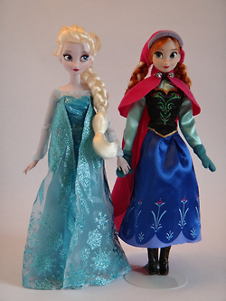  Elsa and Anna dolls