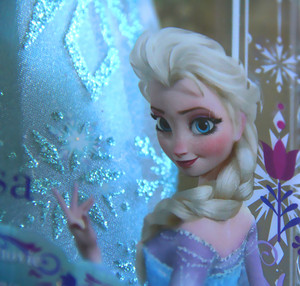  アナと雪の女王 ディズニー Store ドール