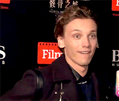  Jamie Cambell Bower