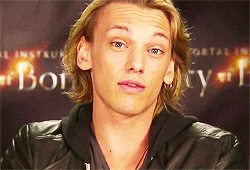  Jamie Campbell Bower