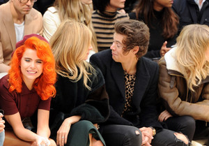  September 16th - Harry at burberry Fashion প্রদর্শনী in লন্ডন