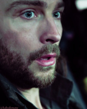  Tom Mison/ man of many faces