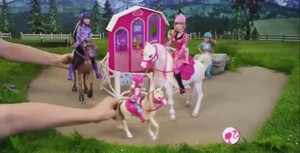  búp bê barbie and her sisters in a Ponytale