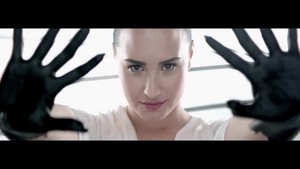 Demi Lovato - Heart Attack {Music Video}