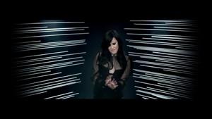  Demi Lovato - сердце Attack {Music Video}