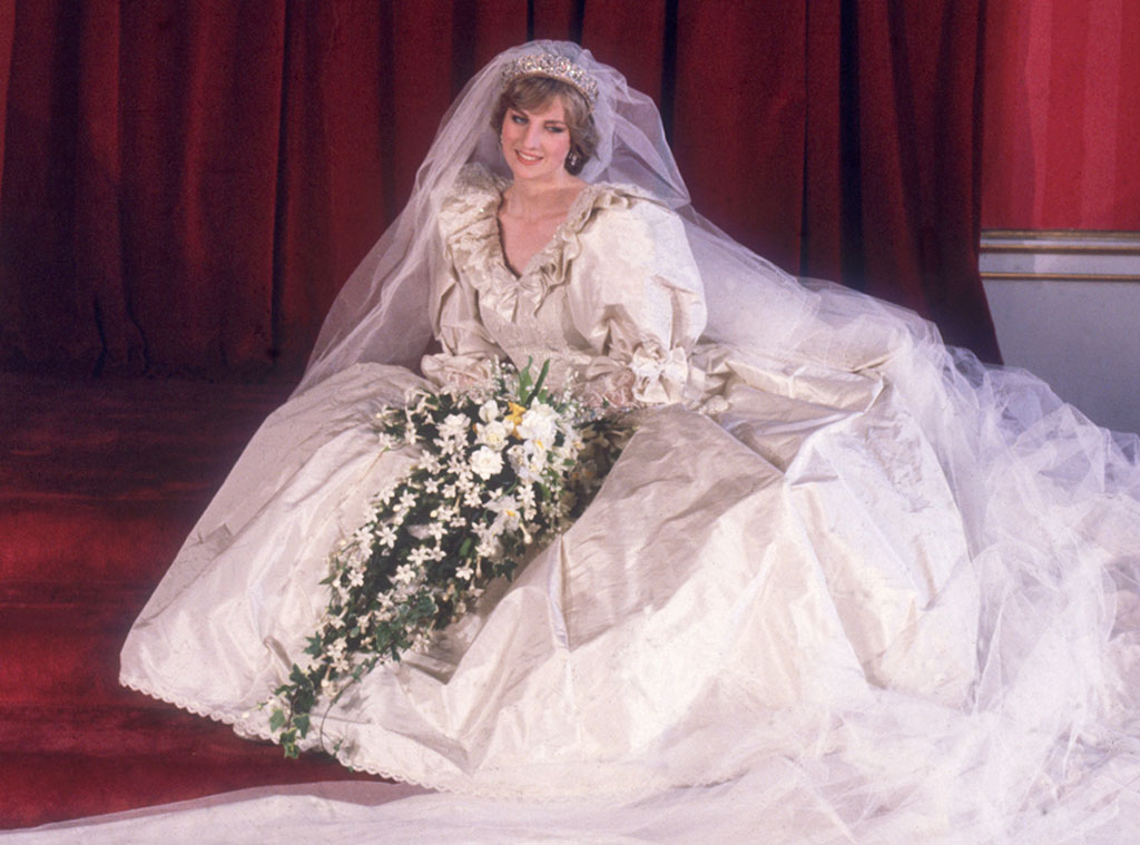 Diana On Her Wedding Day Back In 1981 - Princess Diana Photo (35625585 ...