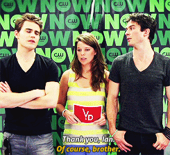  Ian Somerhalder and Paul Wesley answer your domande