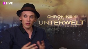  Jamie Campbell Bower - 1LIVE Interview
