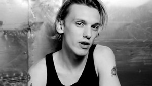  Jamie Campbell Bower | Hunger TV "I Dare You"