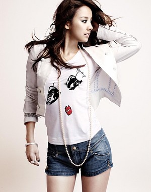 Lee Hyori - Top Girl (2009)