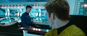  ngôi sao Trek: Into Darkness (2013)