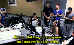  Ariana Grande!