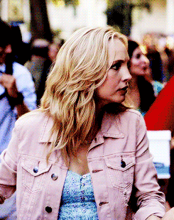  Caroline Forbes in 5x01, I know what 你 did last summer