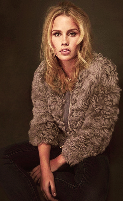  Claire Holt for Who What Wear.