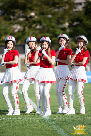  Crayon Pop at Youth Fußball Tournament