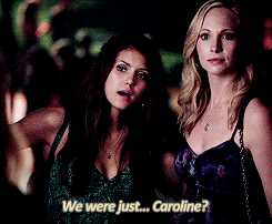  Elena and Caroline in season 5 episode one, “I Know What 당신 Did Last Summer”