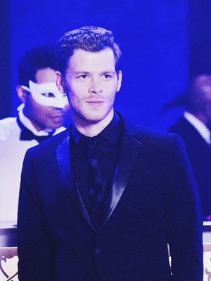  और stills from The Originals 1x03 ‘Tangled Up In Blue’