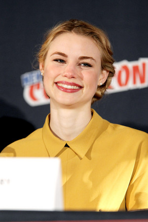  NY Comic Con 2013 - Lucy Fry
