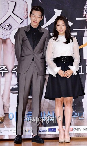  The Heirs Press Conference