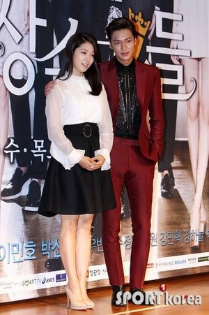 The Heirs Press Conference