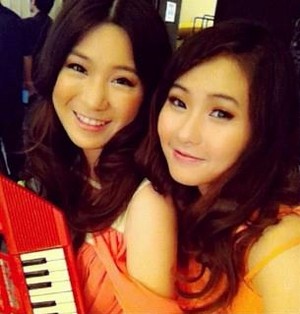  With phing lalita ^^