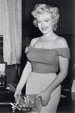  ^Marilyn^
