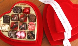  Chocolate in hati, tengah-tengah Box