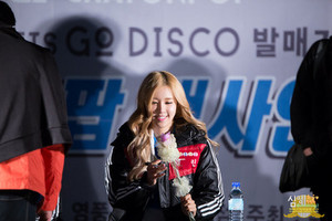  Ellin at Crayon Pop’s first پرستار meeting
