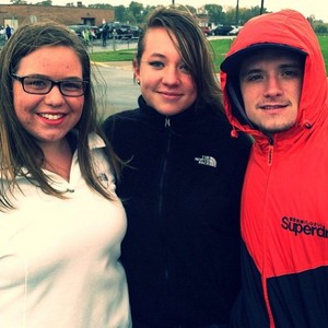  Josh with fans