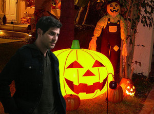 Nick Burkhardt - Halloween