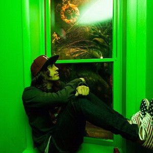  VIc in the window <3