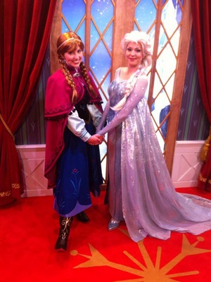  Anna and Elsa at Epcot
