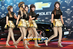  Crayon Pop at the 2013 Style आइकन Awards