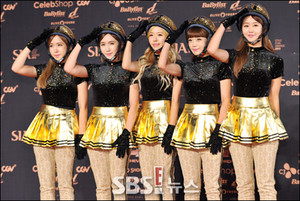 Crayon Pop at the 2013 Style Icon Awards