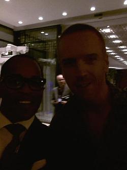  Damian Lewis with অনুরাগী in Morocco (filming finale).