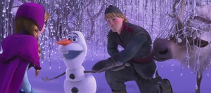 Frozen - Uma Aventura Congelante Olaf Clip