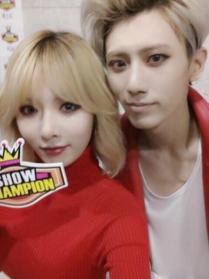 Хёна and Hyunseung