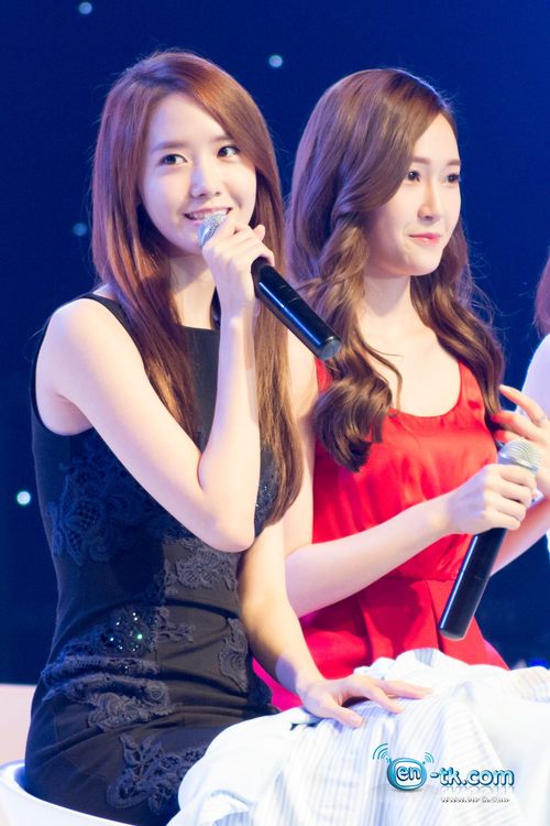  Jessica and Yoona 'GiRL de Provence' Thank 당신 Party