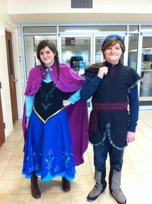  Kristoff and Anna Cosplay