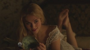  Lucy Westenra Screencaps Dracula 1.01