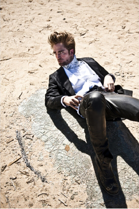  Robert outtakes from Italian Vogue photoshoot<3