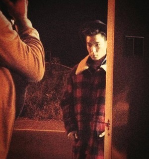  TOP's behind the scenes 写真 for 'W'!