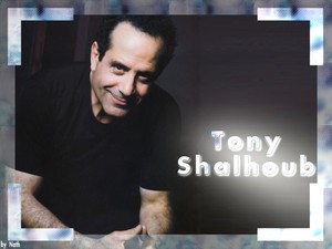  Tony Shalhoub