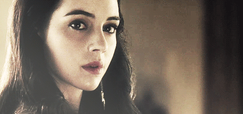 I'm never going back, the past is in the past-andrea. Reign-gifs-reign-tv-show-35999266-500-235